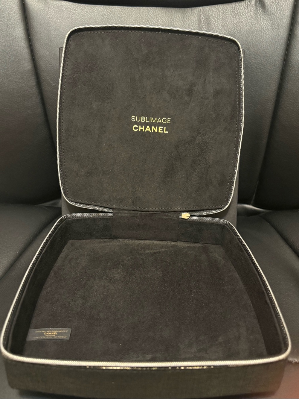 Chanel sublimage (beauty) zipper case NIB